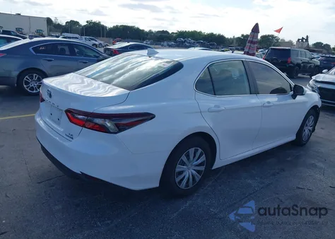 2024 Toyota Camry Hybrid Le из США, поврежденный, VIN 4T1C31AK6RU070159